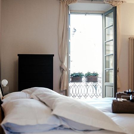 Апартаменты La Finestra Sul Duomo - The House Of Travelers Комо Экстерьер фото